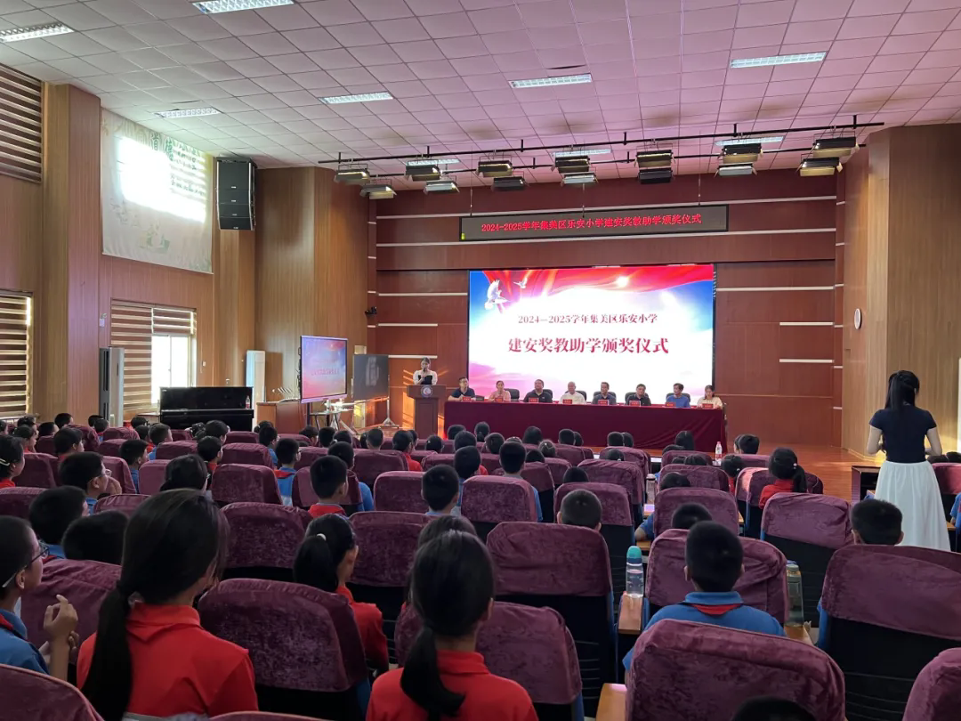 1.webp.png 1.webp.png