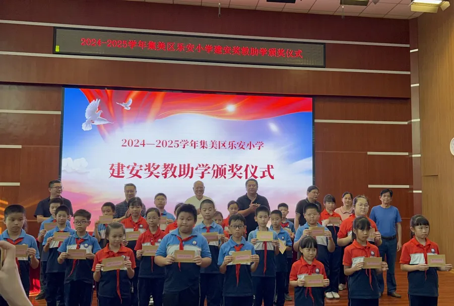 4.webp.png 4.webp.png